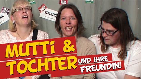 mutter und tochter fisten|Mutter und Tochter mit Freundin beim Casting